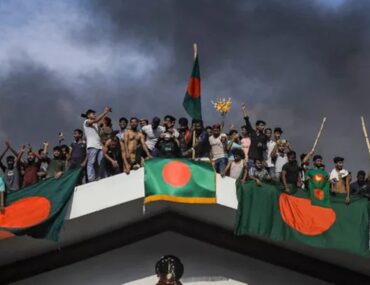 স্বৈরাচারের পতন